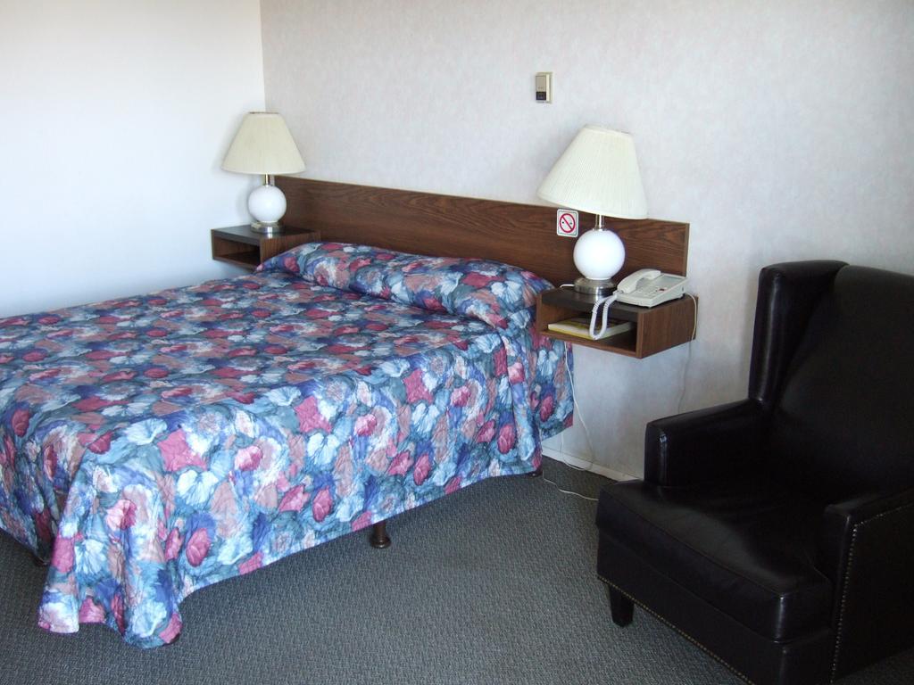 Wild Rose Inn Vegreville Habitación foto